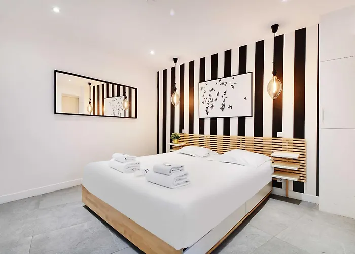 Super 2br 6p Bastille Apartman *